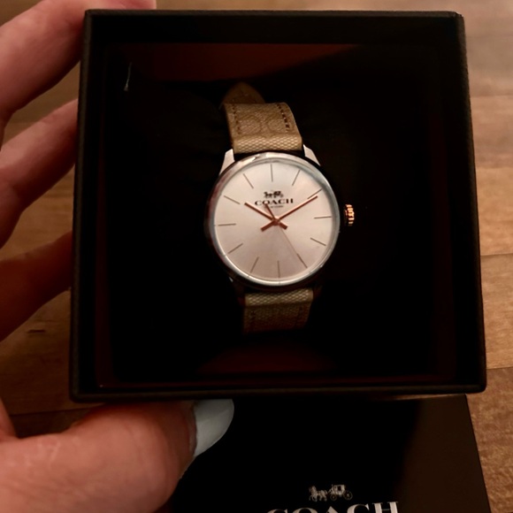 Coach Ivory Ruby Watch, 32 Mm Signature Canvas Wristwatch - Picture 2 of 16